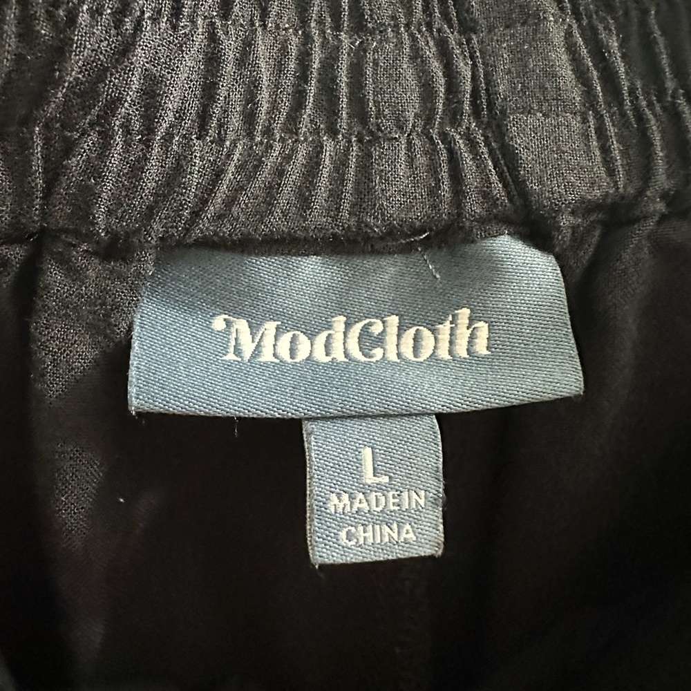 ModCloth Soft Black Pants sz L Wide Palazzo Style Pockets